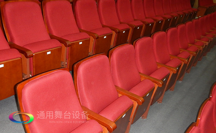 通用舞臺承接廣州市廣鐵一中報告廳舞臺幕布、燈光、音響項目